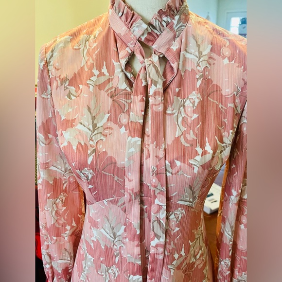 Vintage 1970s Pink Floral Tie Necklace Dress - Picture 10 of 14